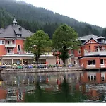 Strandhotel Burgstaller 3*