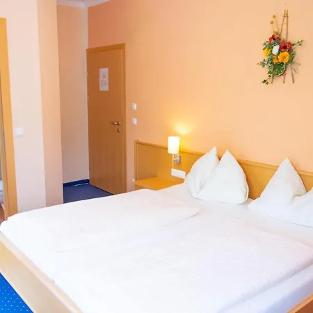 Strandhotel Burgstaller フェルト・アム・ゼー