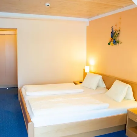 Strandhotel Burgstaller Hotel