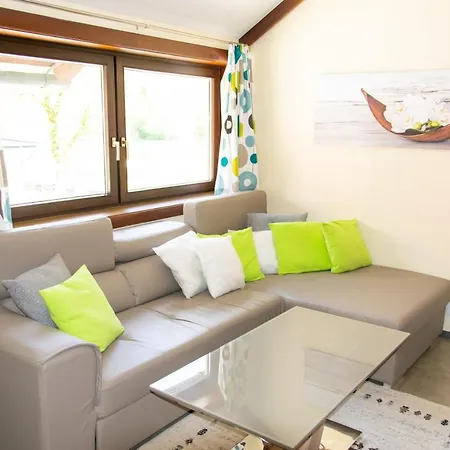 Strandhotel Burgstaller מלון פלד אם סי