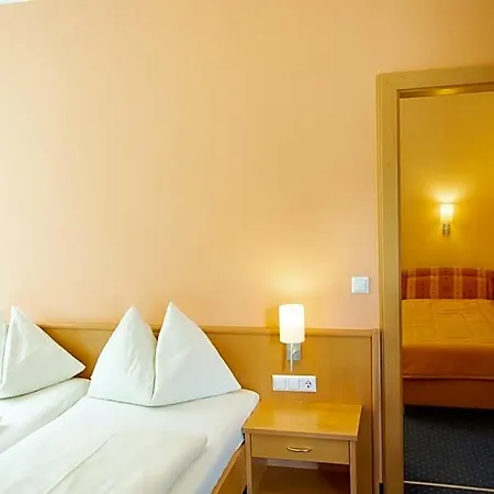 Strandhotel Burgstaller