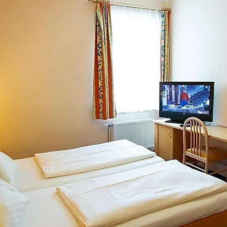 Strandhotel Burgstaller