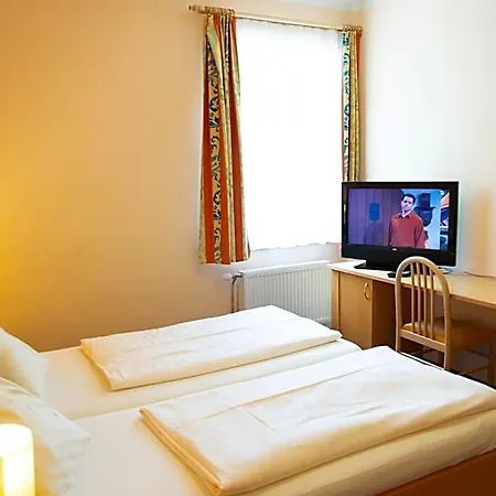 Strandhotel Burgstaller