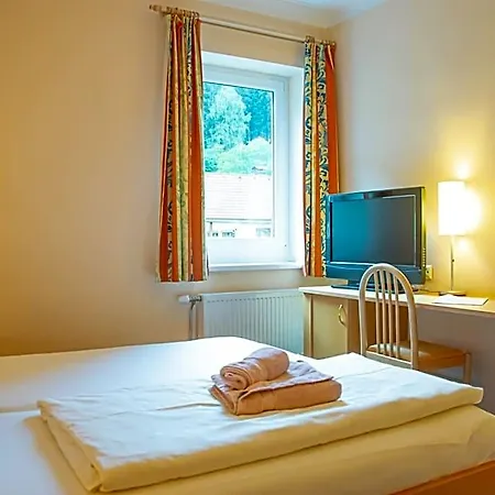 호텔 Strandhotel Burgstaller