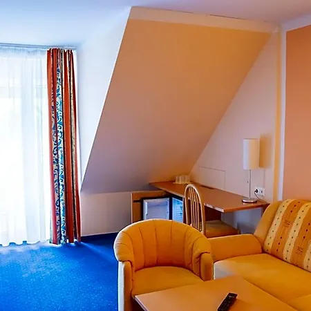 호텔 Strandhotel Burgstaller