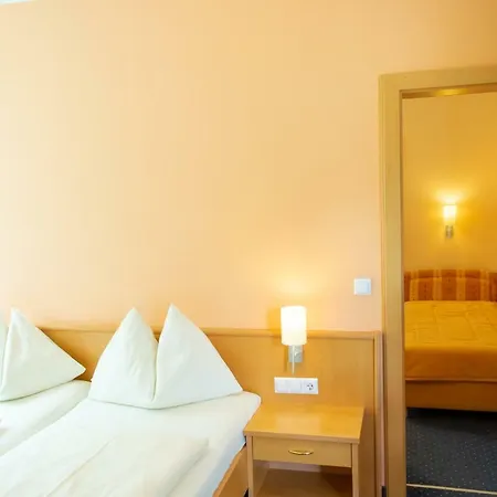 Strandhotel Burgstaller