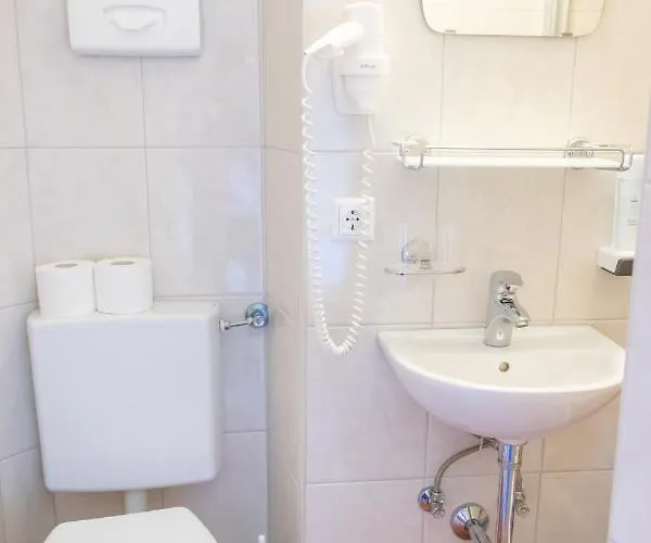 Strandhotel Burgstaller Feld am See