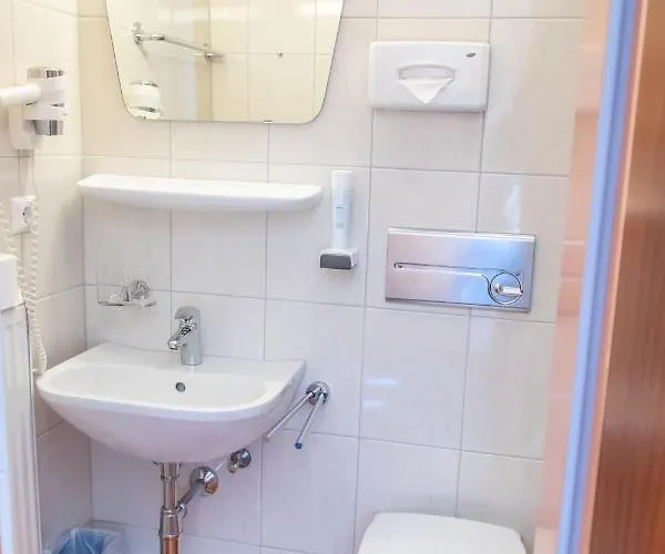 Strandhotel Burgstaller