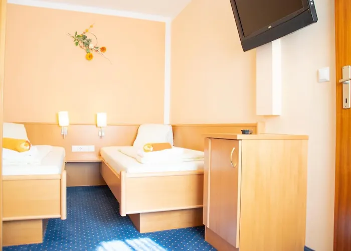 Strandhotel Burgstaller Hotel Feld am See