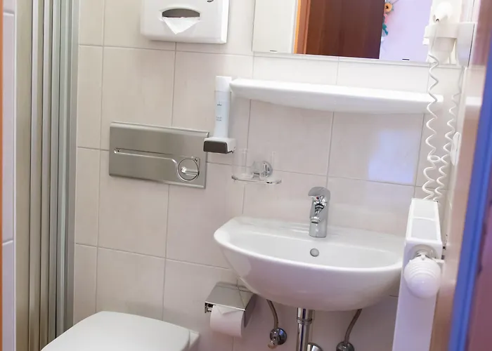 Strandhotel Burgstaller 3* Feld am See