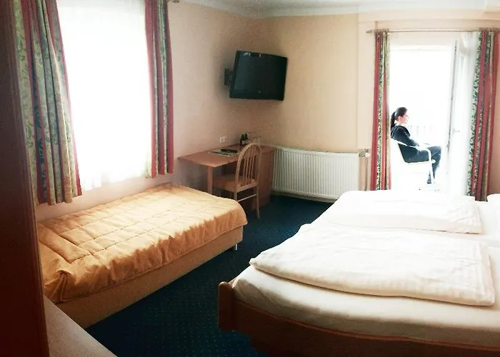 Strandhotel Burgstaller Hotel